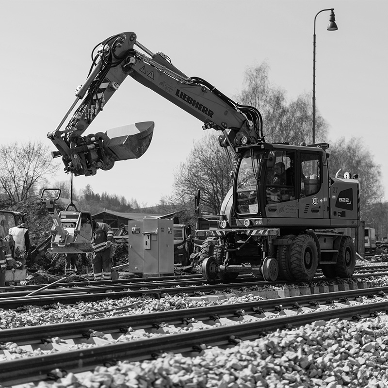 STROJNÍK DVOUCESTNÉHO RYPADLA